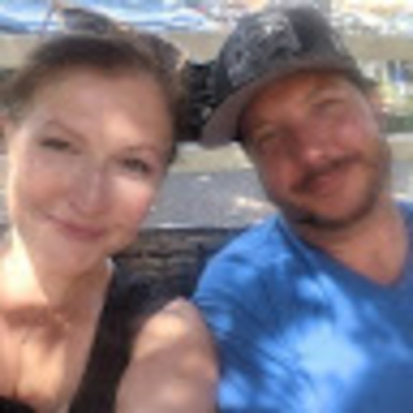 Meet your Posher, Jen - Picture 1 of 1